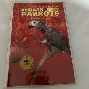 Book - African Grey Parrots